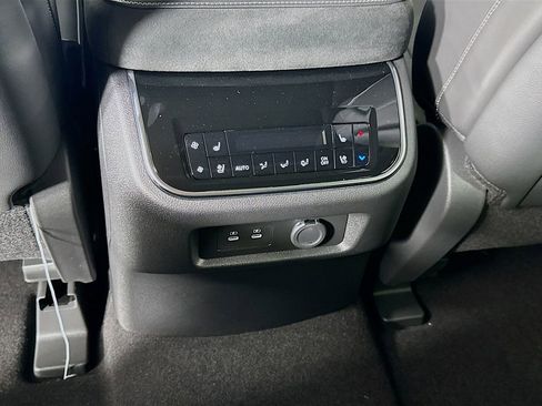 New 2026 INFINITI QX80 Luxe w/ Cargo Package image 30