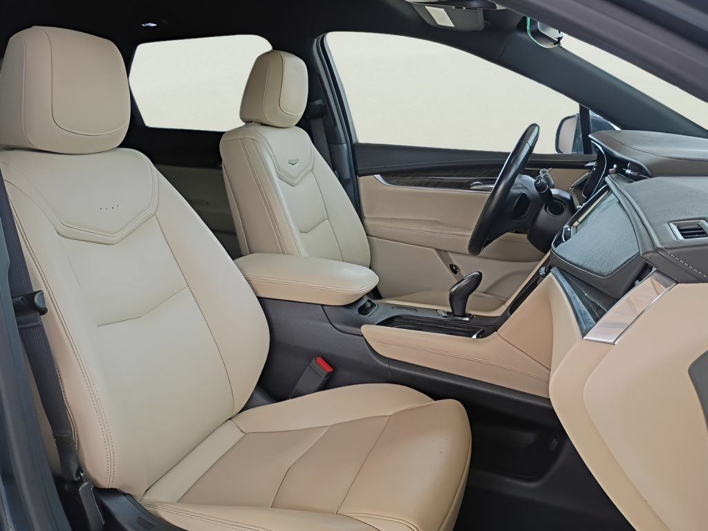 Used 2019 Cadillac XT5 FWD image 15
