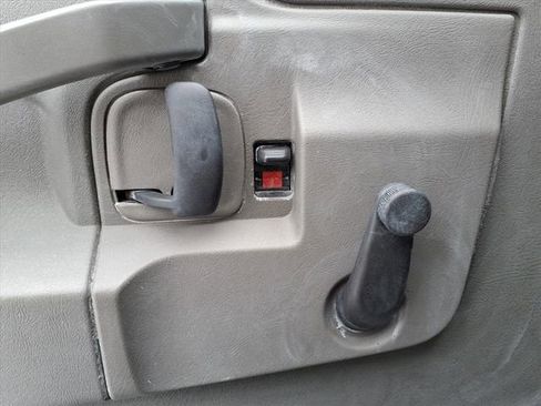 Used 2016 Chevrolet Express 3500 Work Van image 11