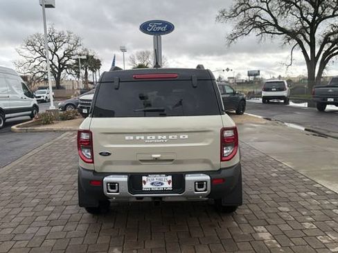 New 2025 Ford Bronco Sport Badlands w/ Sasquatch Badlands Package image 4