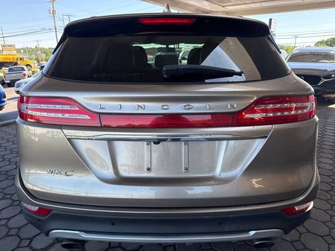 Used 2019 Lincoln MKC Select FWD image 6