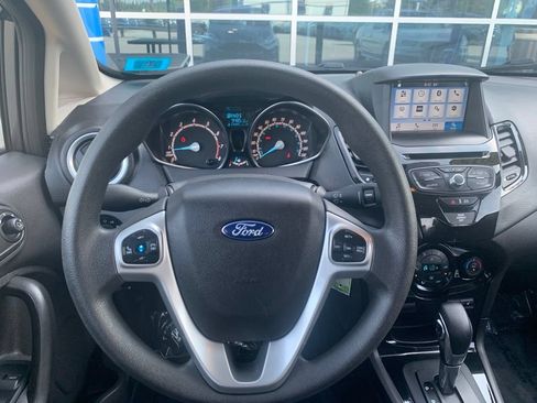 Used 2018 Ford Fiesta SE w/ Equipment Group 201A FWD image 9