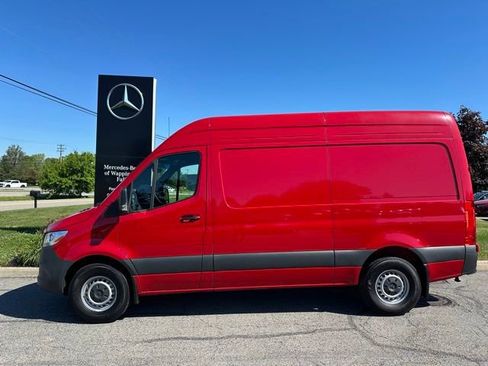 Used 2026 Mercedes-Benz Sprinter 2500 image 2