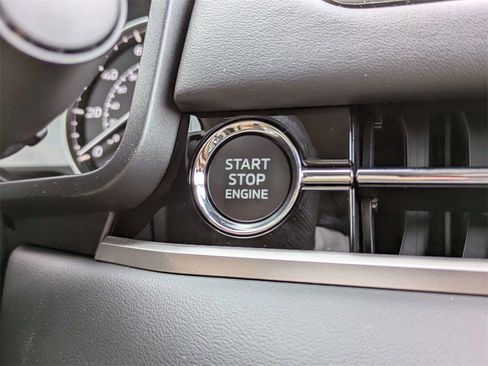 New 2026 Mitsubishi Outlander ES image 27