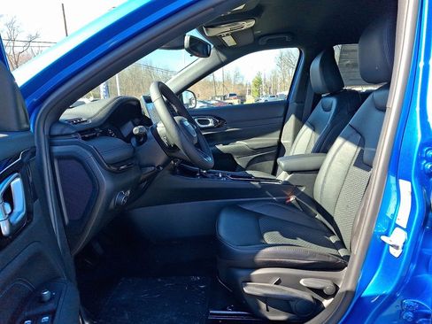 New 2026 Jeep Compass Latitude image 10