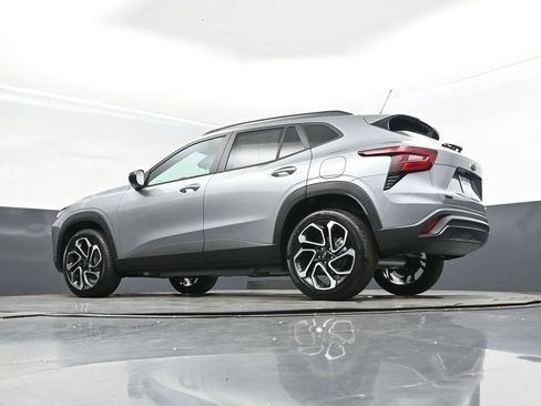 New 2026 Chevrolet Trax RS w/ Driver Confidence Package image 42