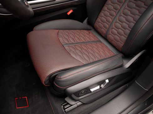 Used 2026 Audi RS Q8 performance image 63