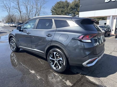 Used 2023 Kia Sportage EX image 3