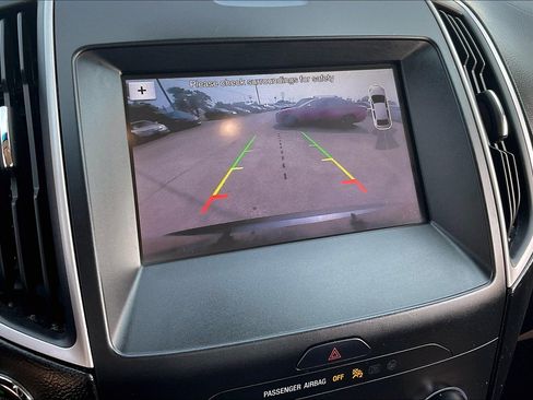 Used 2019 Ford Edge SEL w/ Cold Weather Package image 30