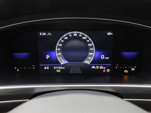 Used 2022 Volkswagen Tiguan SE R-Line image 8