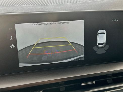 Used 2025 Kia Telluride S FWD image 23