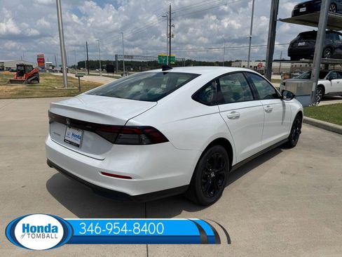 New 2025 Honda Accord SE image 6