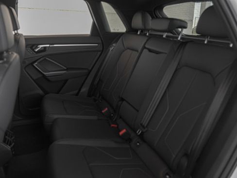 Certified 2025 Audi Q3 2.0T Premium w/ Convenience Package image 21