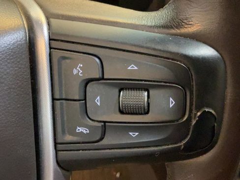 Used 2021 GMC Sierra 1500 SLT w/ SLT Convenience Package AWD/4WD image 16