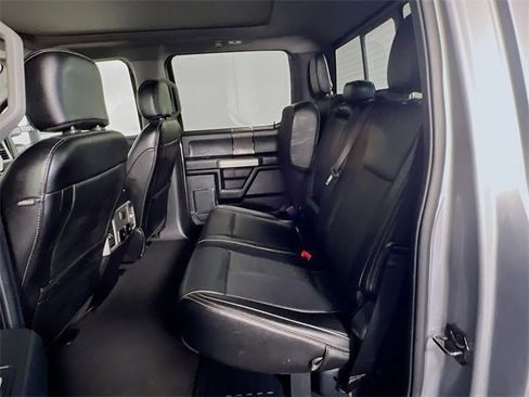 Used 2020 Ford F350 Lariat image 27