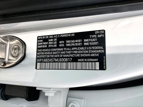 Used 2021 Porsche Macan S image 32