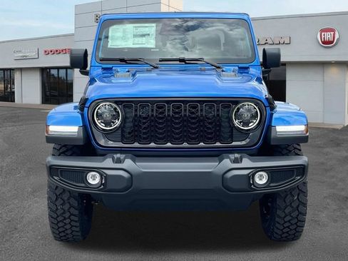 New 2026 Jeep Gladiator Sport AWD/4WD image 2