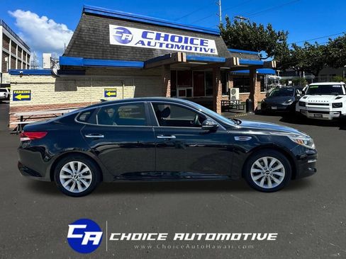 Used 2016 Kia Optima LX w/ Option Group 014 FWD image 9