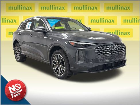 Used 2025 Audi Q5 Premium Plus AWD/4WD image 1
