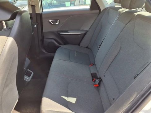 Used 2025 Kia K4 LXS image 8