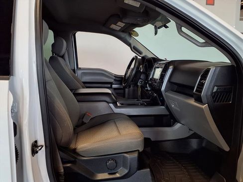 Used 2018 Ford F150 XLT w/ Trailer Tow Package image 12