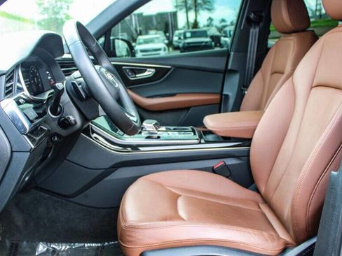 Used 2021 Audi Q7 3.0T Premium w/ Convenience Package image 6