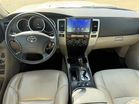 Used 2008 Toyota 4Runner SR5 image 9
