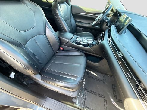 Used 2024 INFINITI QX60 Sensory image 16