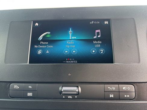 Used 2024 Mercedes-Benz Sprinter 2500 image 26