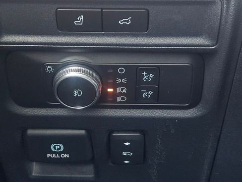 Certified 2022 Ford Expedition XLT image 37