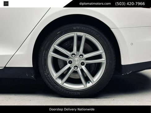 Used 2014 Tesla Model S 85 RWD image 37
