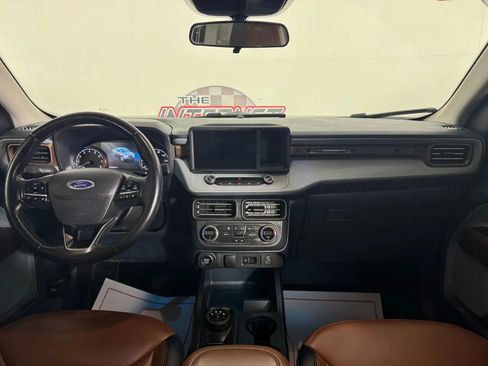 Used 2022 Ford Maverick Lariat image 11