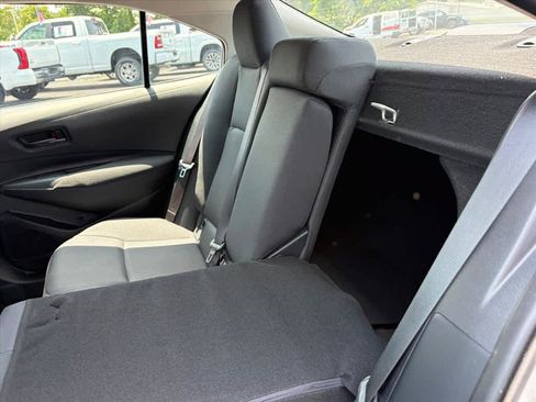 Used 2024 Toyota Corolla LE FWD image 9