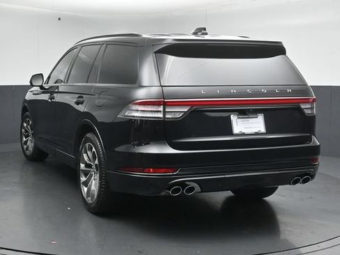 Certified 2025 Lincoln Aviator AWD w/ Jet Appearance Package image 6