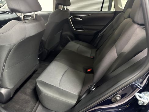Used 2025 Toyota RAV4 XLE AWD/4WD image 24