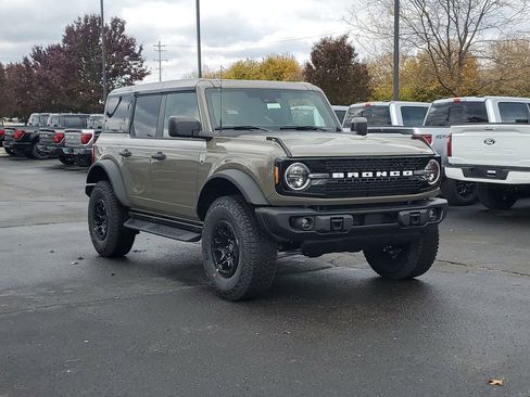 New 2025 Ford Bronco Big Bend w/ Black Diamond Package image 3