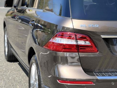 Used 2013 Mercedes-Benz ML 350 2WD image 43