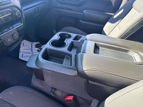 Used 2020 Chevrolet Silverado 2500 Custom AWD/4WD image 9