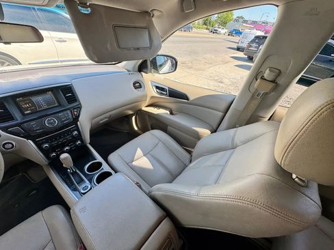 Used 2014 Nissan Pathfinder SV AWD/4WD image 31