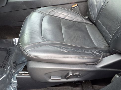 Used 2017 Ford Explorer Platinum AWD/4WD image 21
