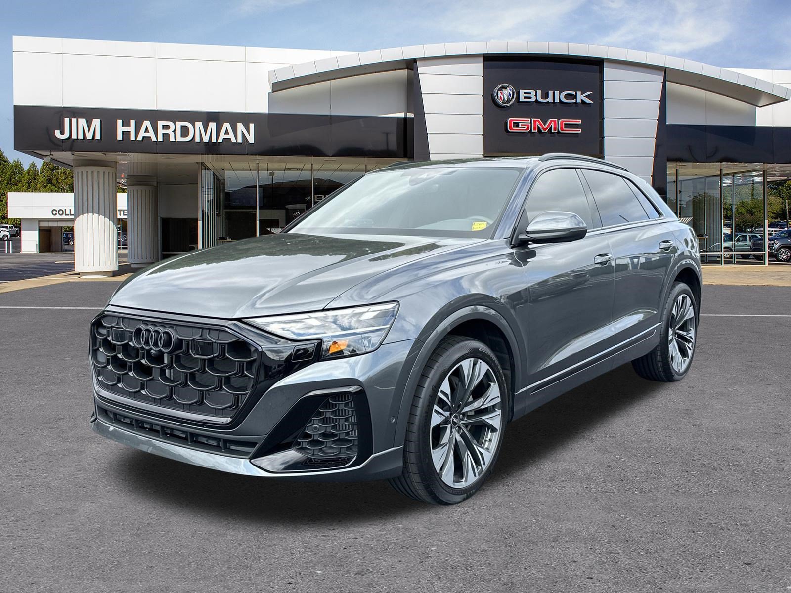 Used 2025 Audi Q8 Premium Plus AWD/4WD image 3