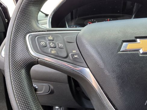 Used 2020 Chevrolet Equinox LS w/ LS Convenience Package FWD image 24