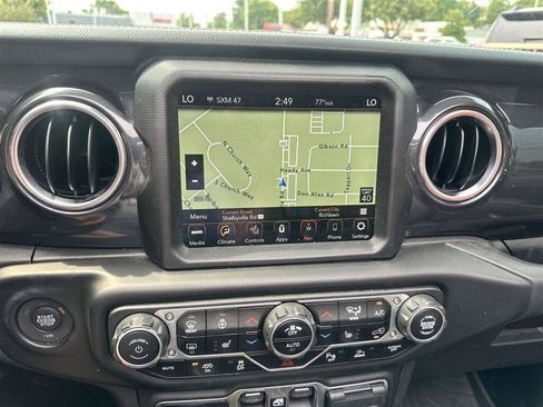 Used 2023 Jeep Wrangler Unlimited Rubicon 392 AWD/4WD image 31