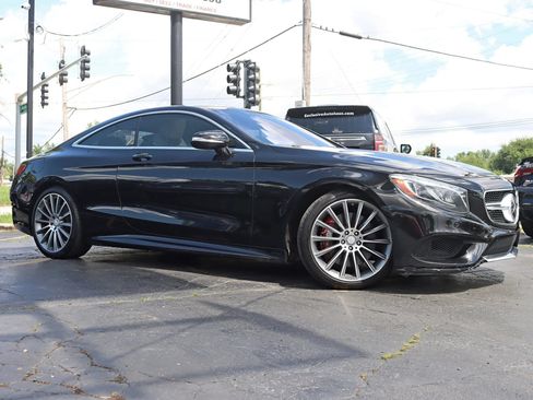 Used 2015 Mercedes-Benz S 550 4MATIC Coupe w/ Sport Package image 2