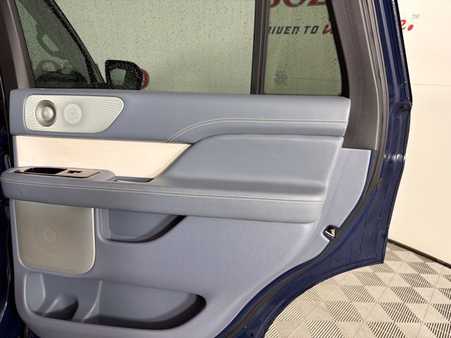 Used 2018 Lincoln Navigator Black Label AWD/4WD image 39