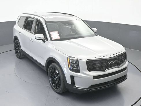 Used 2022 Kia Telluride EX w/ EX Premium Package AWD/4WD image 57