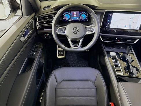 New 2026 Volkswagen Atlas Cross Sport SEL R-Line image 15