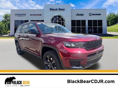 New 2025 Jeep Grand Cherokee L Altitude image 1