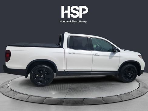 Certified 2024 Honda Ridgeline Black Edition image 6