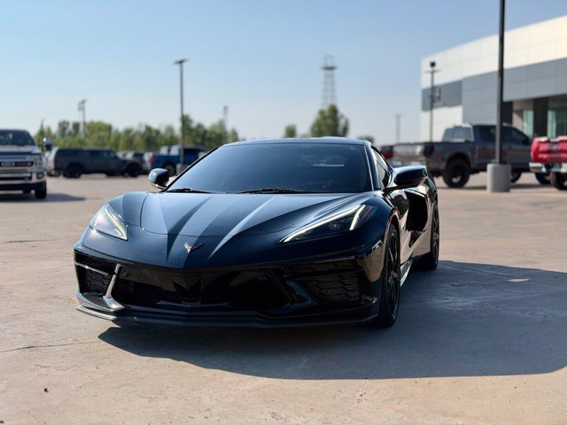 Used 2020 Chevrolet Corvette Stingray Preferred Cpe w/ 2LT Preferred Equipment Group RWD image 2